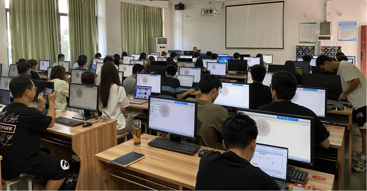電子與通信學(xué)院助力貴州省職業(yè)院校教師跟崗職業(yè)能力提升培訓(xùn)